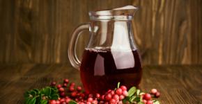 Cranberry juice - composition, benefits and contraindications