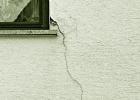 Causes of cracks in plaster